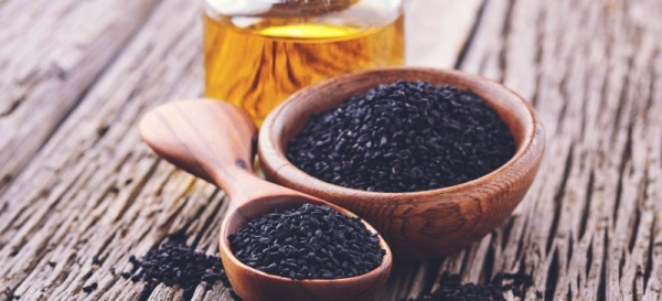Масло черного тмина: 10 основных проблем со здоровьем, которые помогут решить полезные свойства, способ применения и дозировка