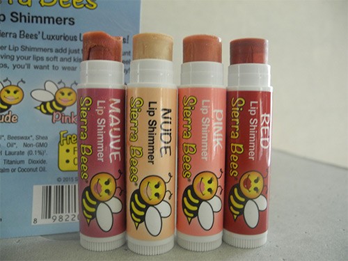 Sierra Bees Lip Care: обзор всей линейки органических бальзамов для губ с пчелиным воском