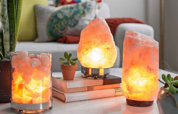 Как выбрать соляную лампу для дома и чем она полезна?