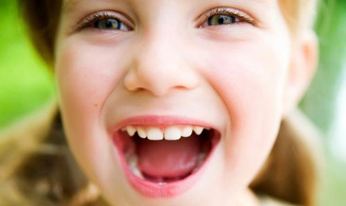 Зубная фея от Nature's Plus Animal Parade лучше всего подходит для укрепления детских зубов и предотвращения кариеса